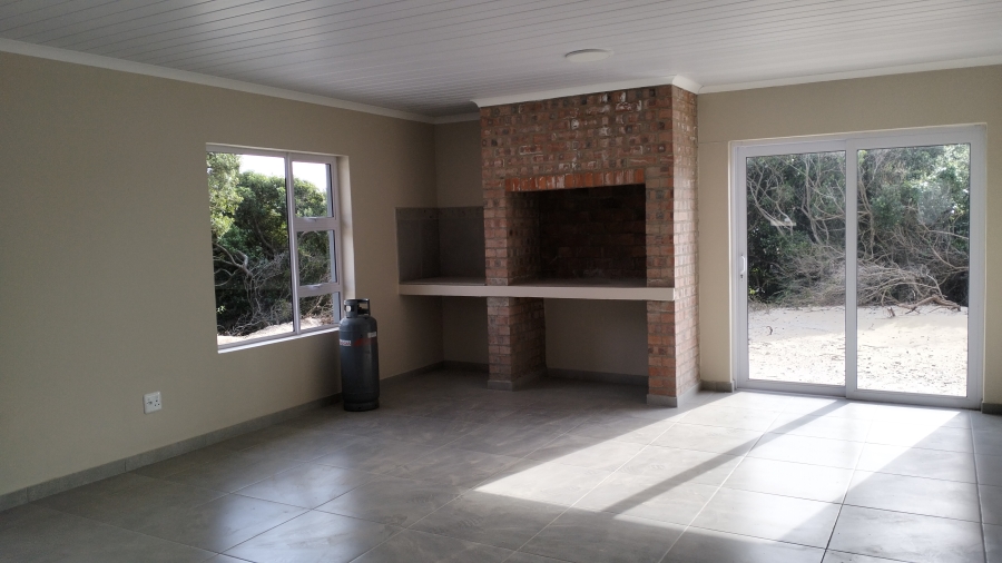 To Let 2 Bedroom Property for Rent in Paradise Beach Eastern Cape